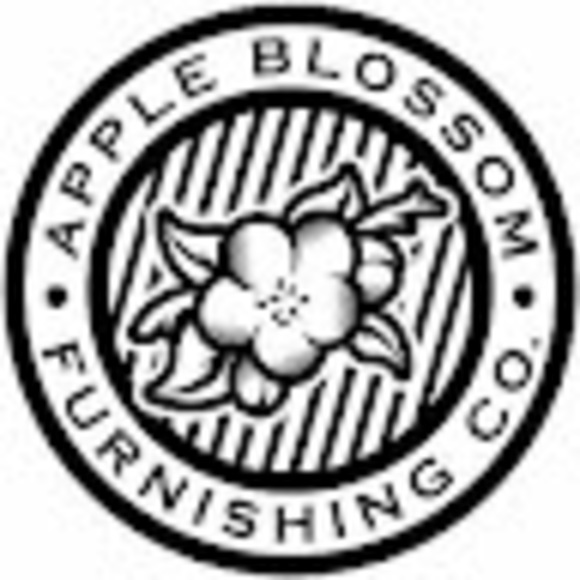 Meet your Posher, Stephanie - Picture 1 of 1